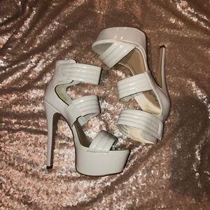 Anne Michelle | White Platforms
